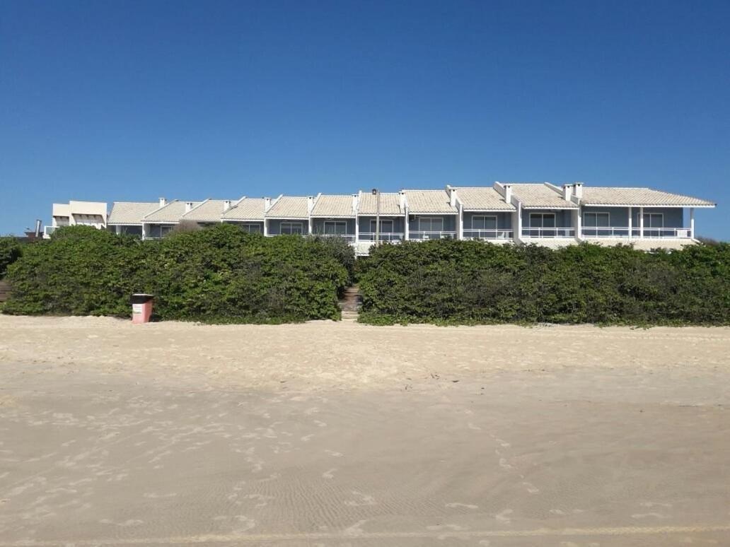Sobrado Frente Ao Mar Mariscal Para 6 E 8 Pessoas Bombinhas Exterior foto